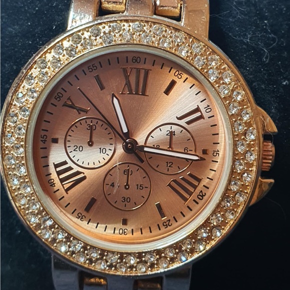 Accessories - 🦋10/$20🦋 FMDWS128 Goldtone Rhinestone Stainless Steel Women's Watch